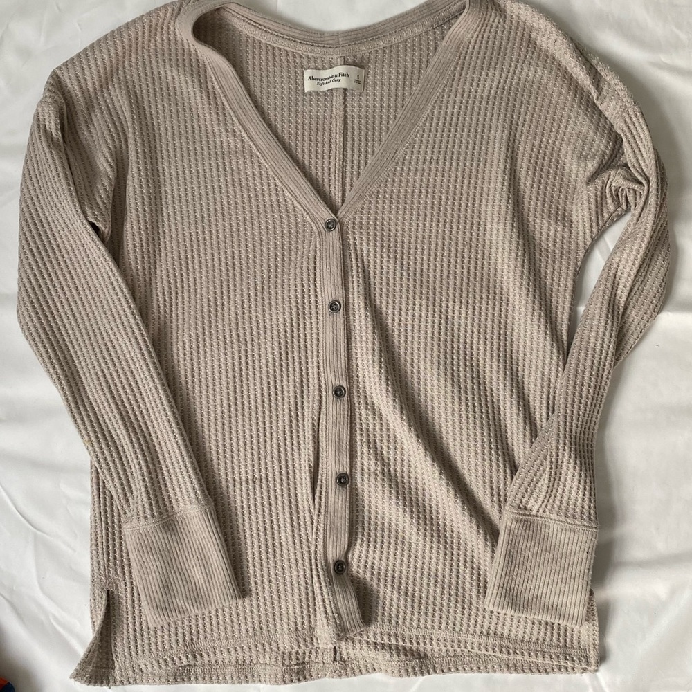 Abercrombie & Fitch Button up Long Sleeved Shirt.  Gray/silver color